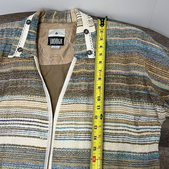 Yak Magik Boho Mixed Material Silk and Button Trimmed Blazer Size Large - Picture 9 of 12